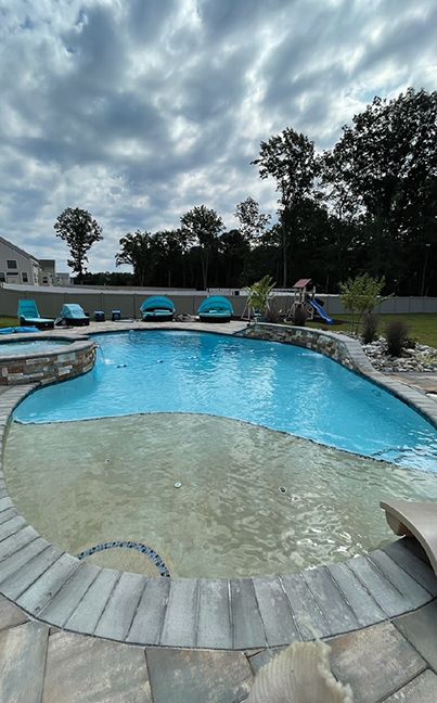 Del Val Pools & Spas