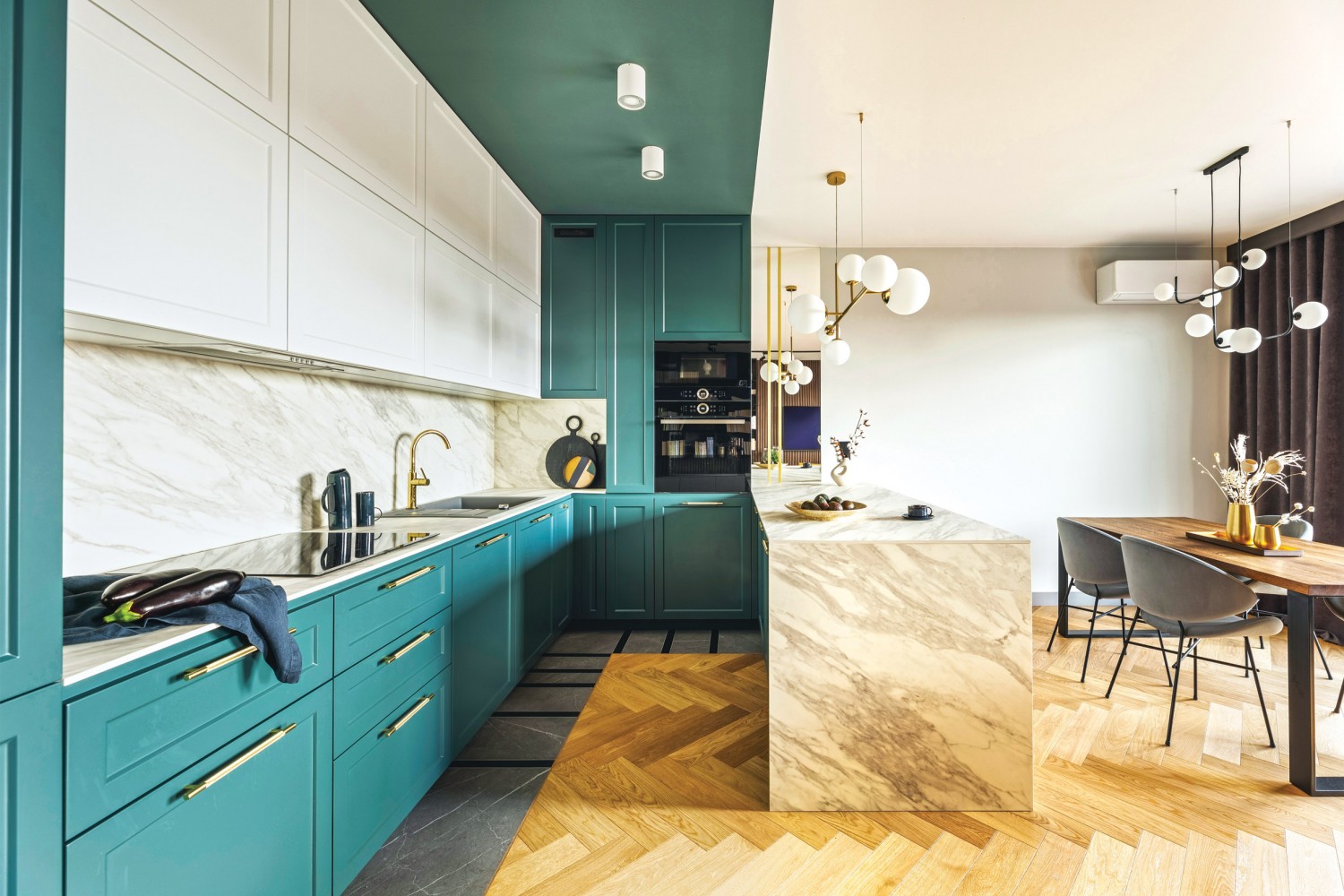 Notice: Undefined variable: design_ideasRecord in /home/s2shost/public_html/sites/hh/stories/post.php on line 151